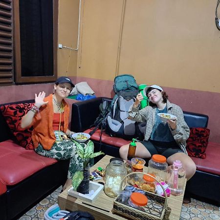 Mocca Guest House Banyuwangi  Kültér fotó